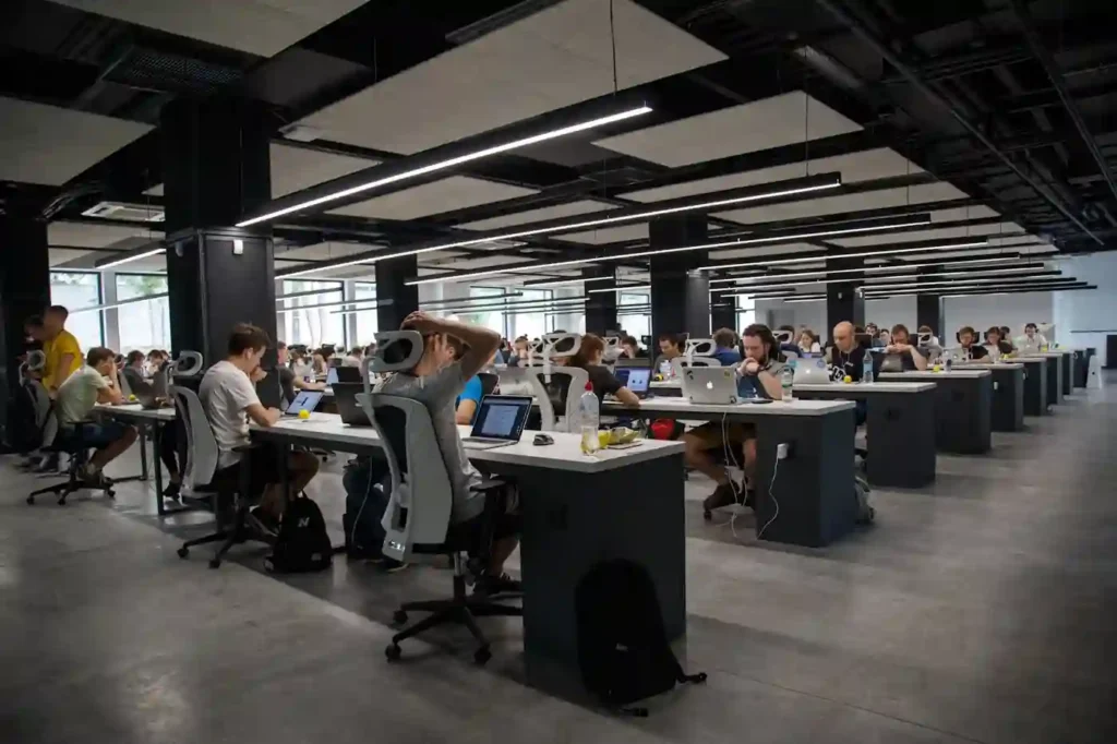 Office fit-out contracting and workspace execution in Dubai